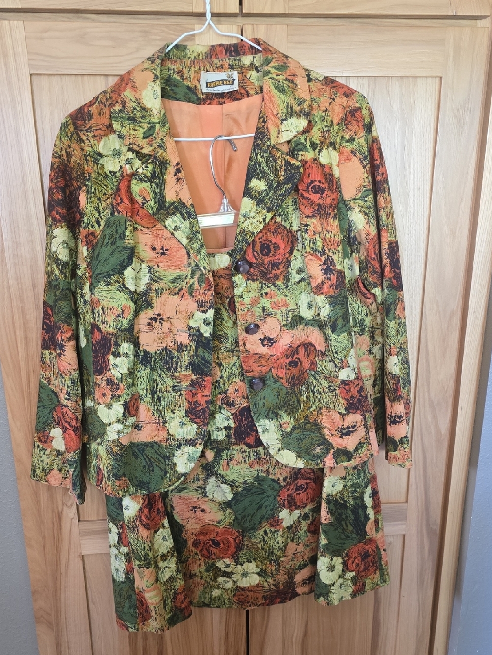 Vtg M, 2 Piece Skirt, Jacket By BOBBIE BEE